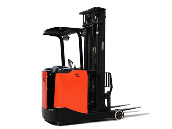 1.5噸前移式站駕電動叉車CQD15S