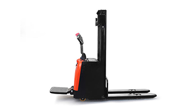 二手叉車(chē)的組成設(shè)備